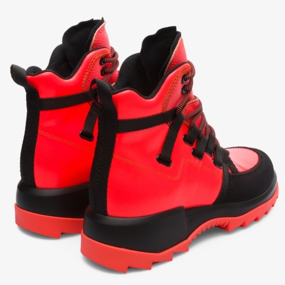 Camper Lab Helix Pink and Black Boots K400351-002 - Picture 2 of 6